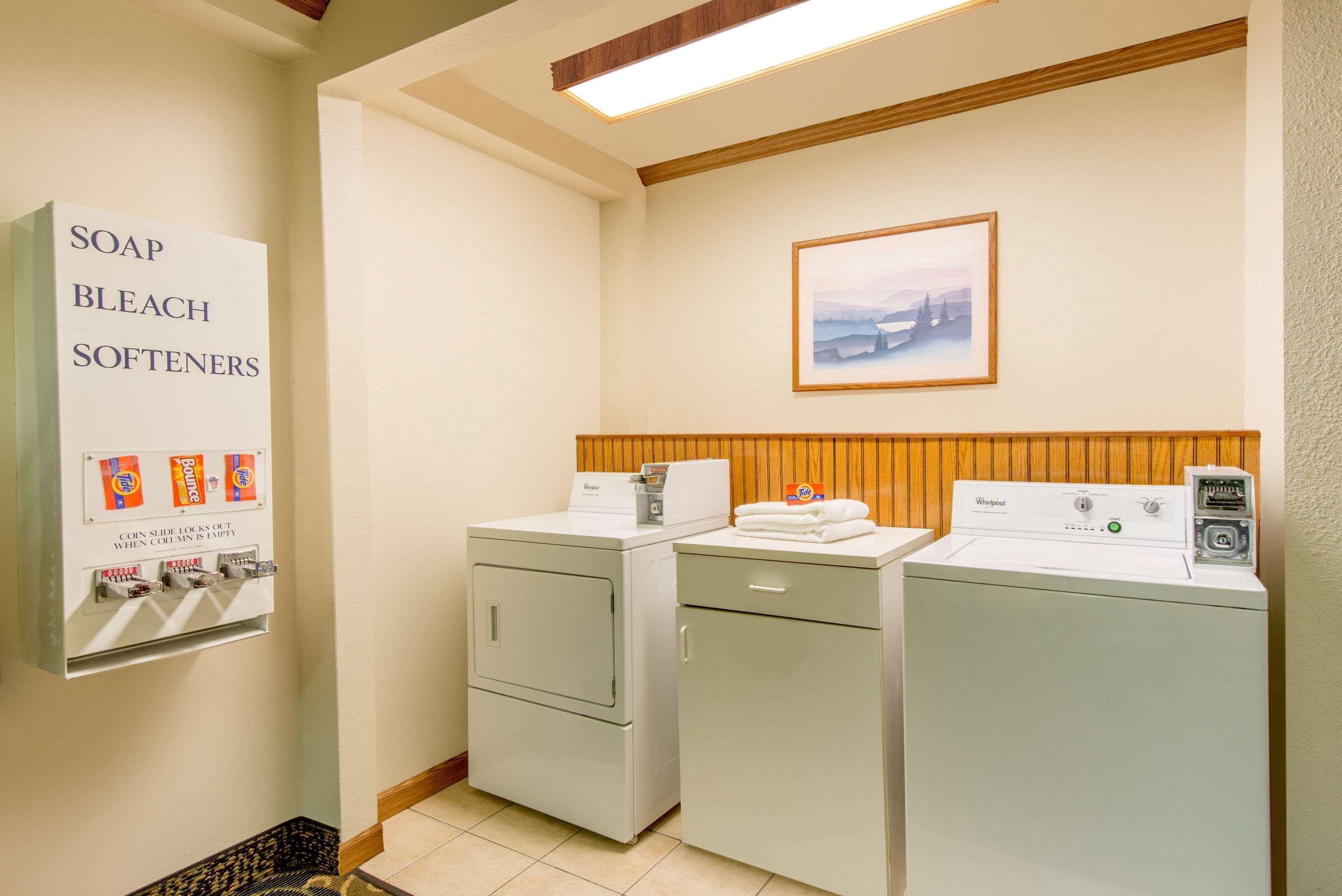 Super 8 By Wyndham Youngstown/Austintown Экстерьер фото