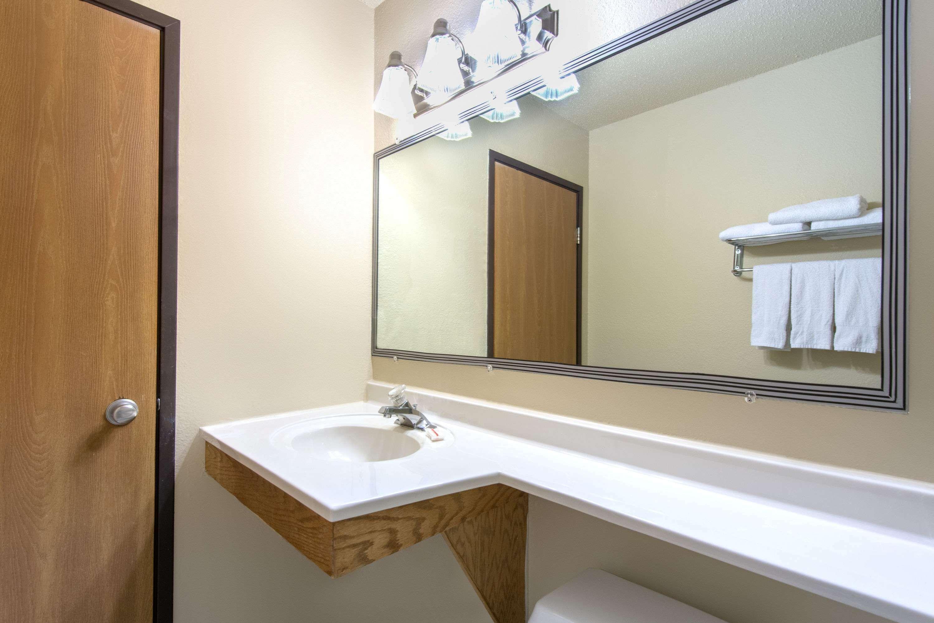 Super 8 By Wyndham Youngstown/Austintown Экстерьер фото