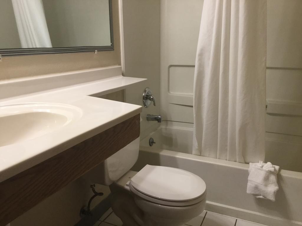 Super 8 By Wyndham Youngstown/Austintown Экстерьер фото